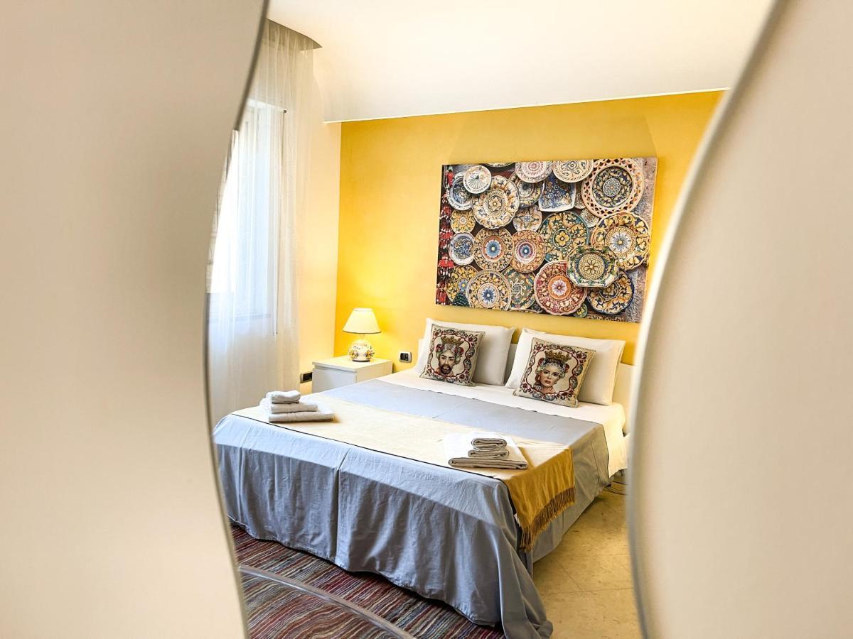 باليرمو Al Politeama Rooms B&B المظهر الخارجي الصورة